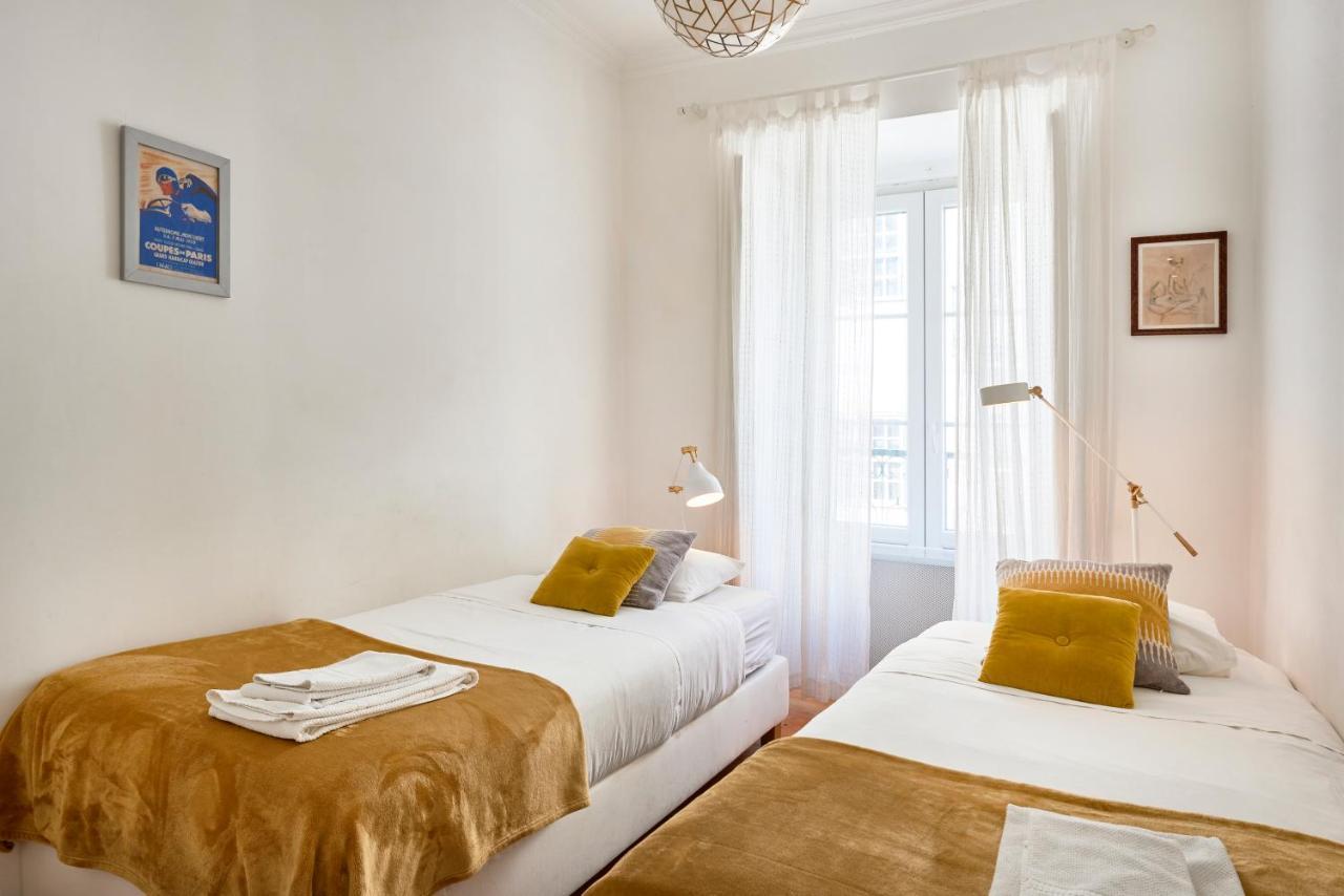 Spacious Bairro Alto Apartment With Courtyard, By Timecooler Lisboa 外观 照片