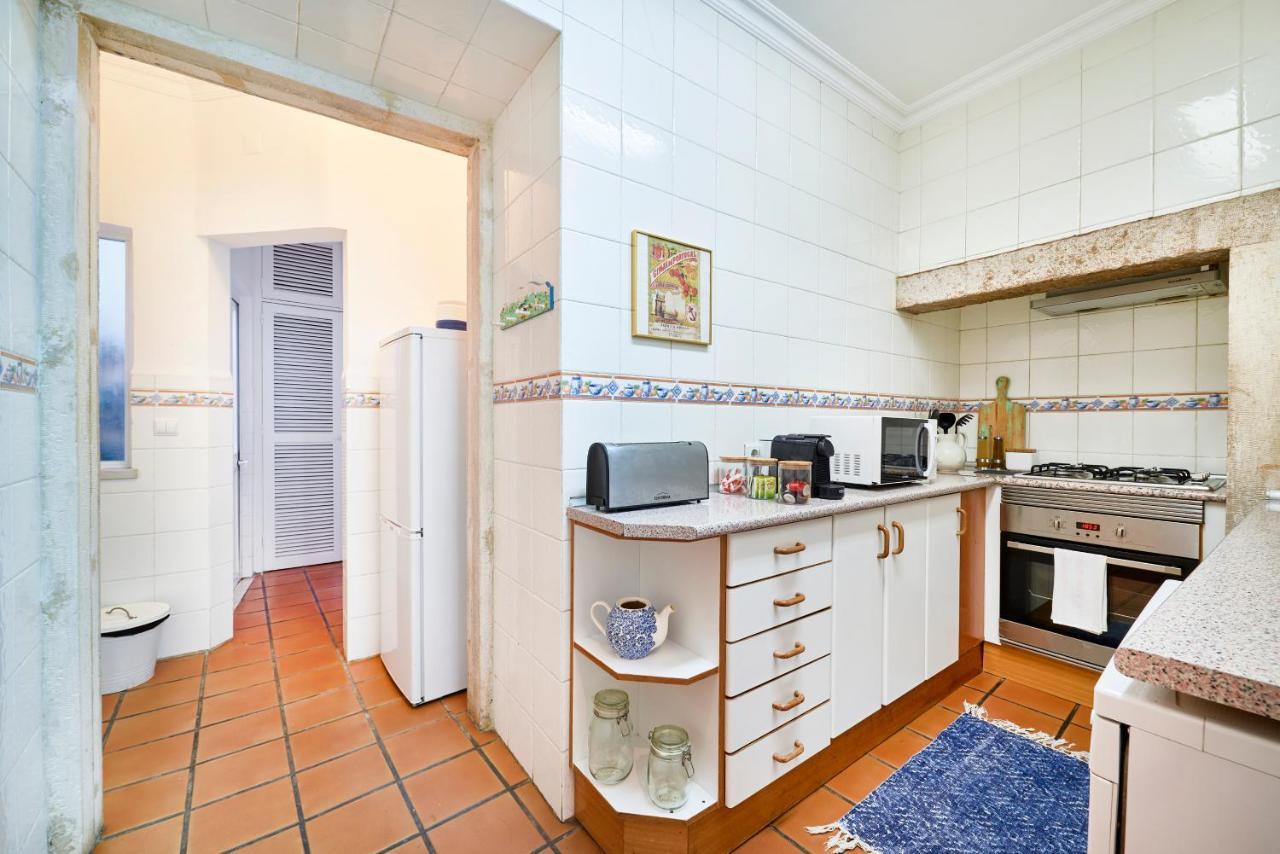Spacious Bairro Alto Apartment With Courtyard, By Timecooler Lisboa 外观 照片