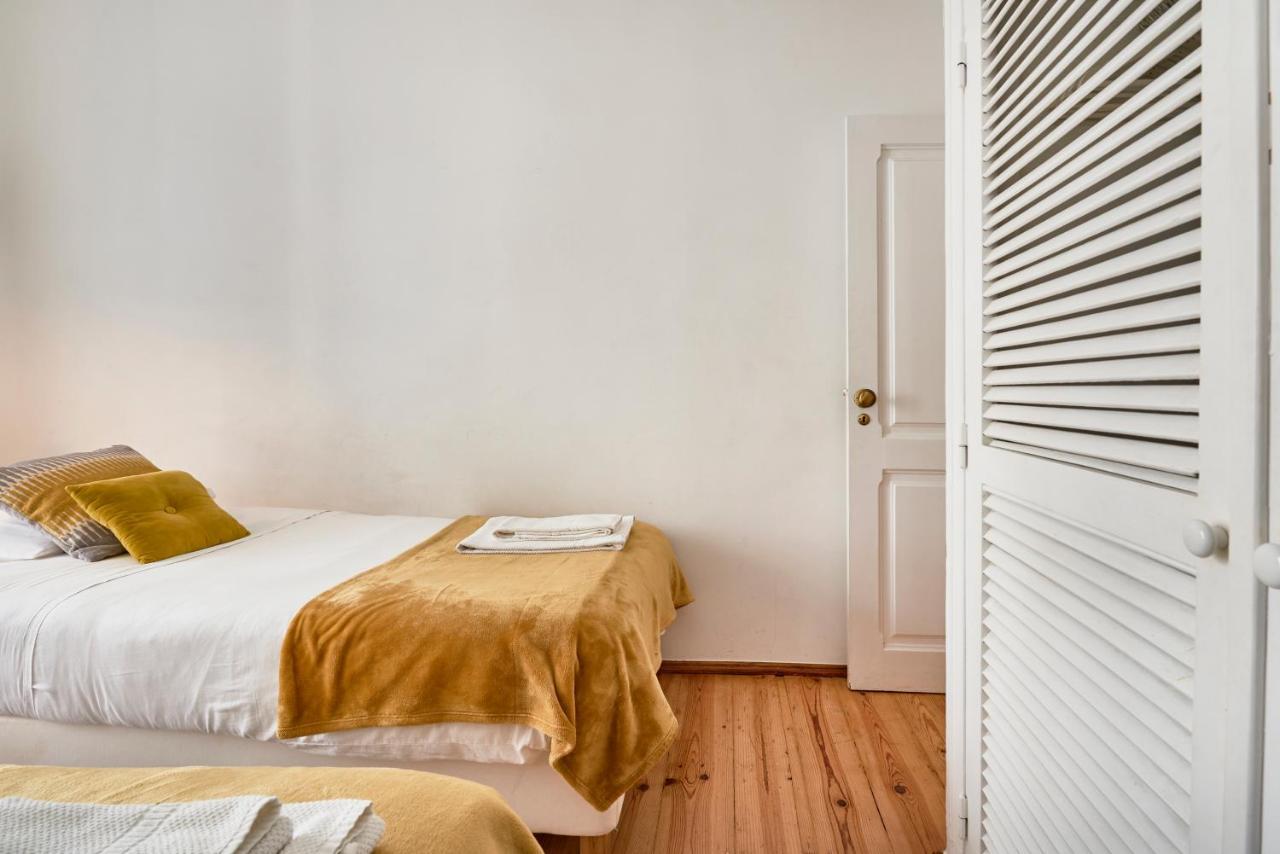 Spacious Bairro Alto Apartment With Courtyard, By Timecooler Lisboa 外观 照片