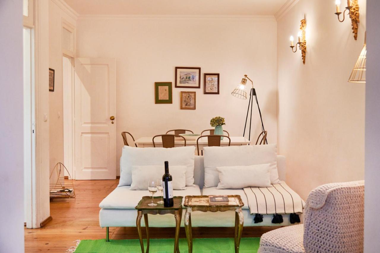 Spacious Bairro Alto Apartment With Courtyard, By Timecooler Lisboa 外观 照片