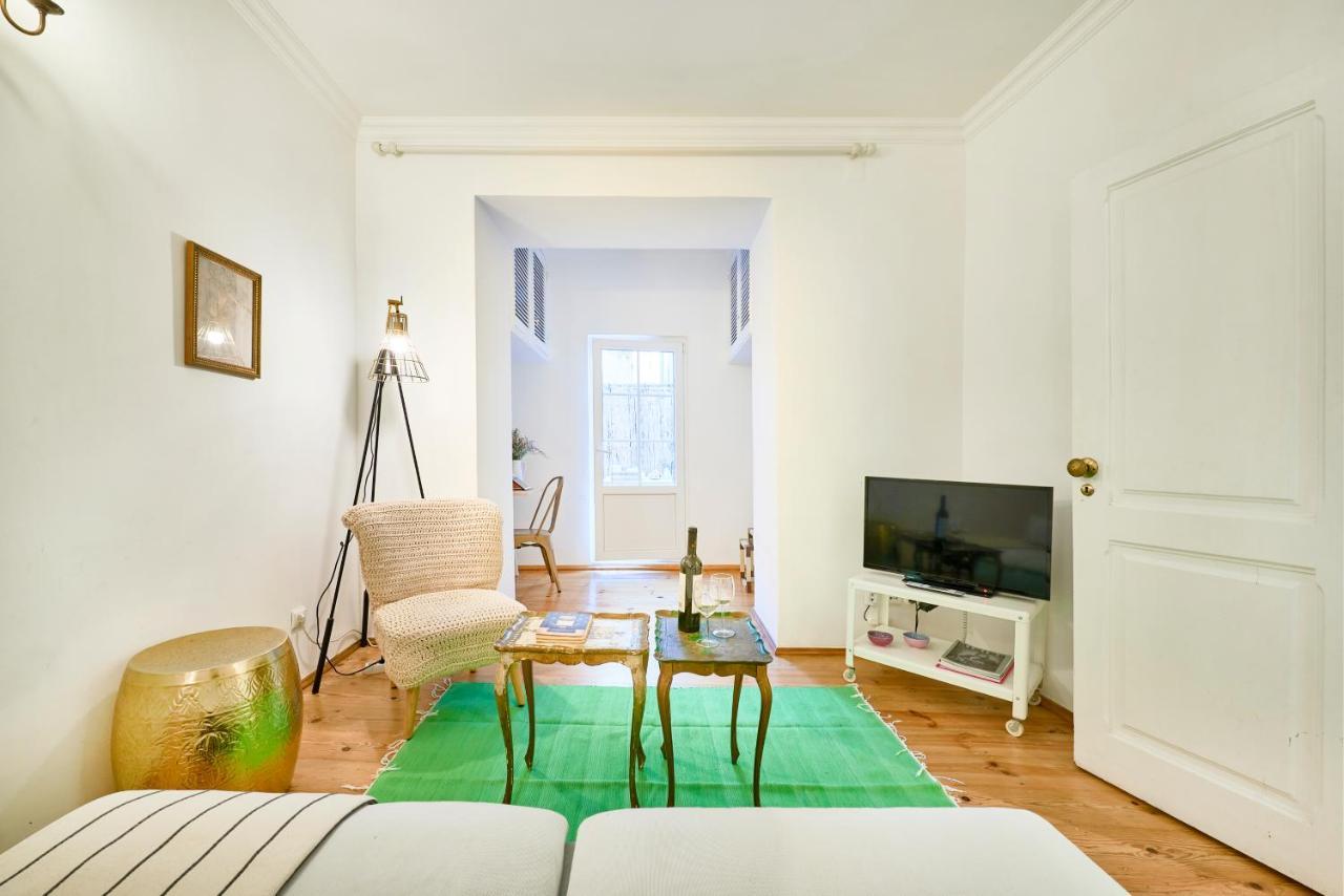 Spacious Bairro Alto Apartment With Courtyard, By Timecooler Lisboa 外观 照片